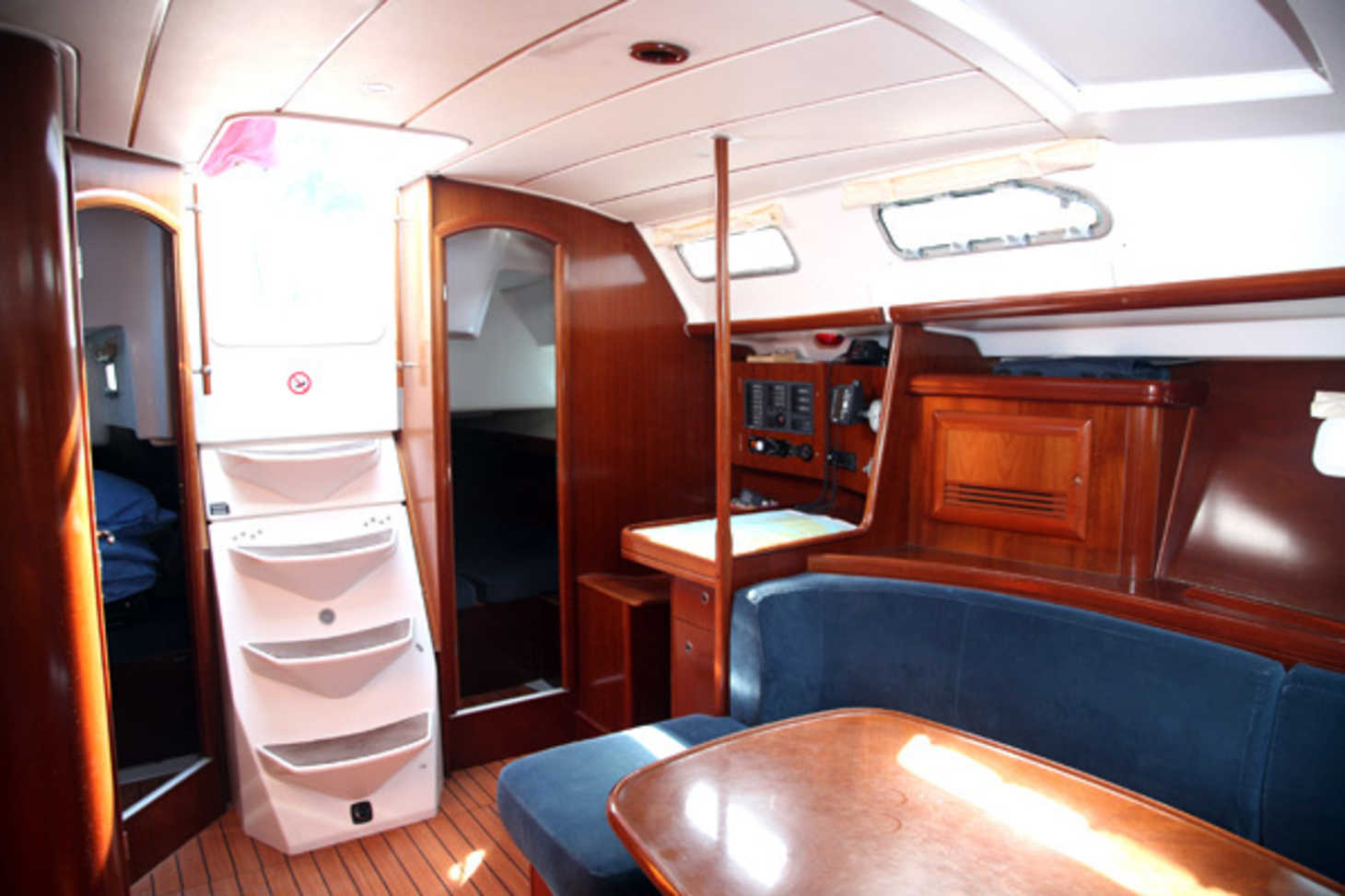 Pau Hana Relax On Board For The Day Or Stay Longer You Choose